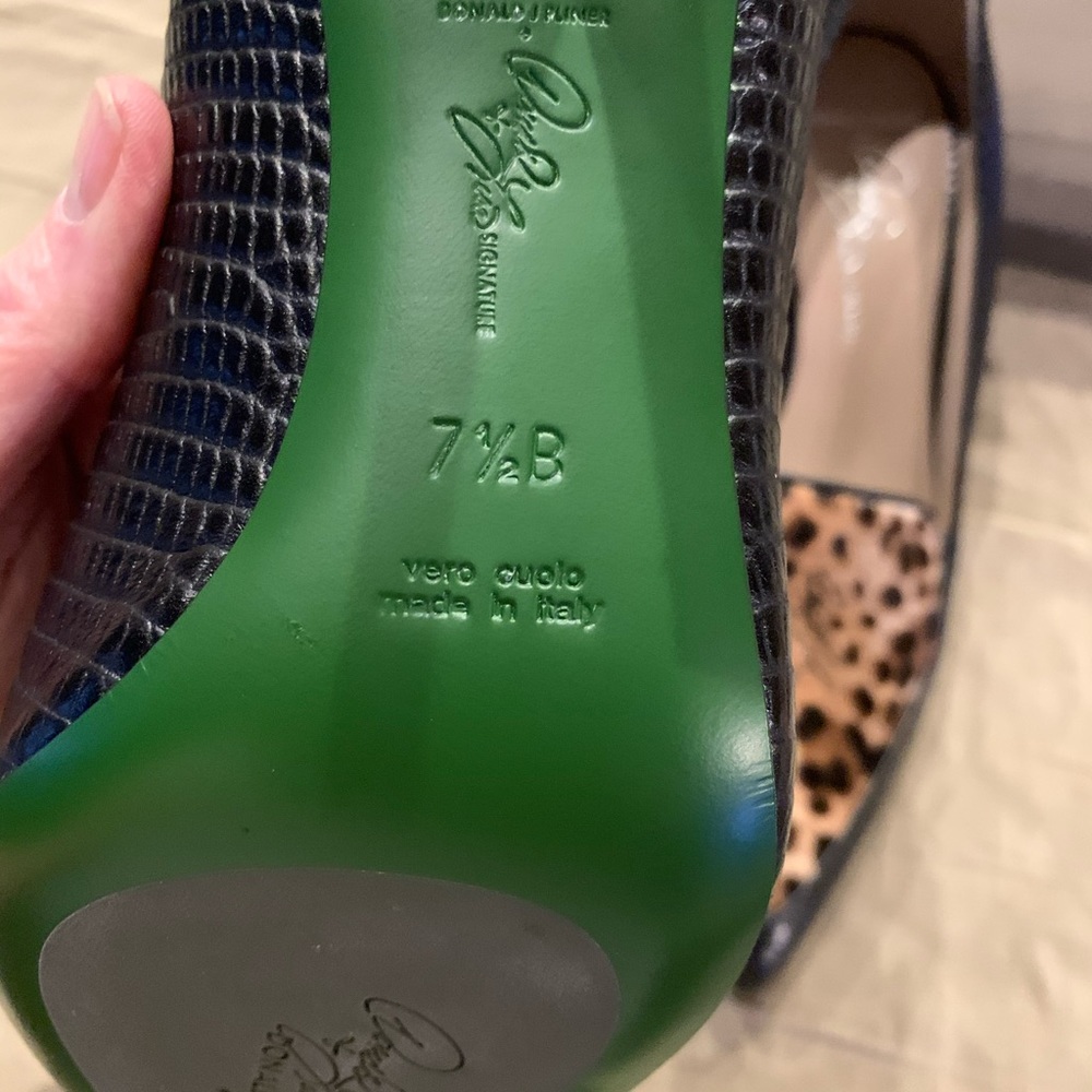 Donald J Pliner Stilettos - Picture 6 of 6